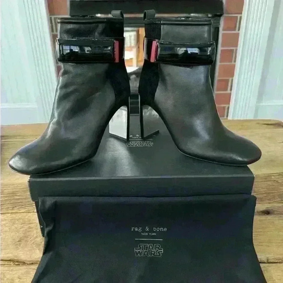 🔥Rag & Bone x Star Wars Ellis
Force Boots Limited Edt
Black Leather Booties Sz 9 - Picture 4 of 16